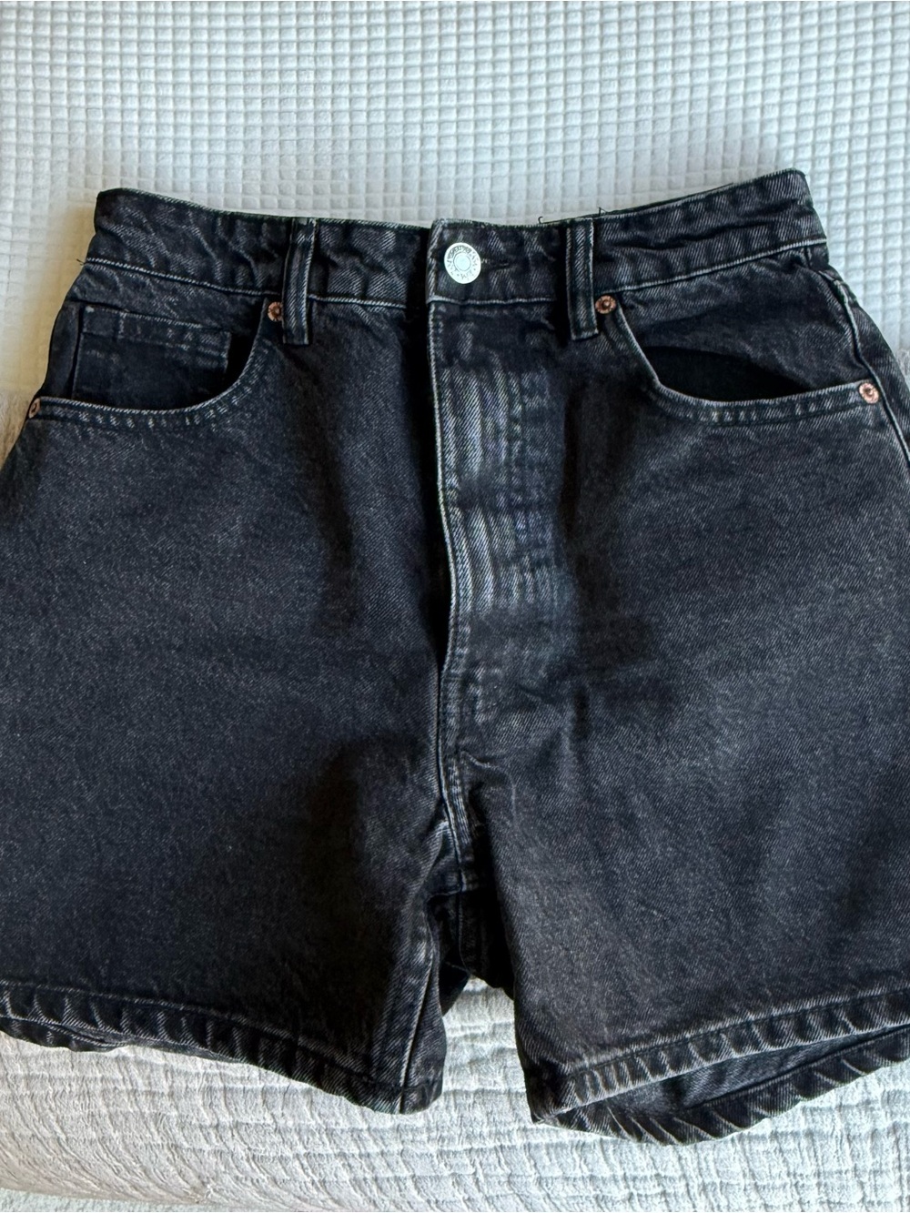 ZARA: Black High-Rise Denim Shorts